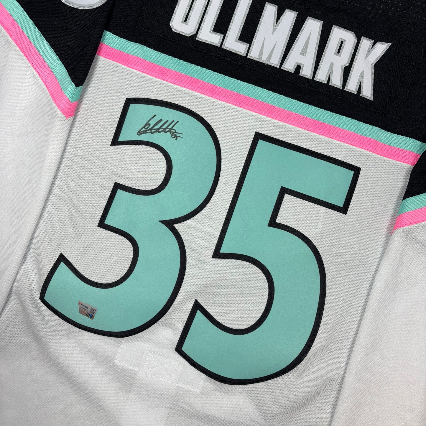 LINUS ULLMARK - JERSEY HOCKEY AUTOGRAPHIÉ - ADIDAS - ALL-STAR 2023