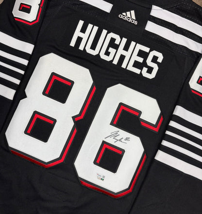 JACK HUGUES - JERSEY HOCKEY AUTOGRAPHIÉ - ADIDAS
