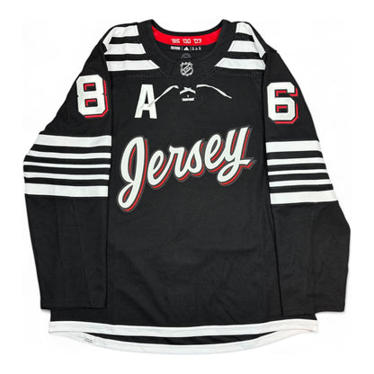 JACK HUGUES - JERSEY HOCKEY AUTOGRAPHIÉ - ADIDAS