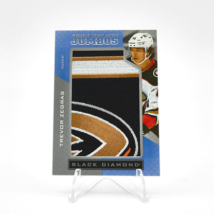 2021-22 - BLACK DIAMOND - ROOKIE TEAM LOGO JUMBOS - TREVOR ZEGRAS X6 (CREST COMPLET)